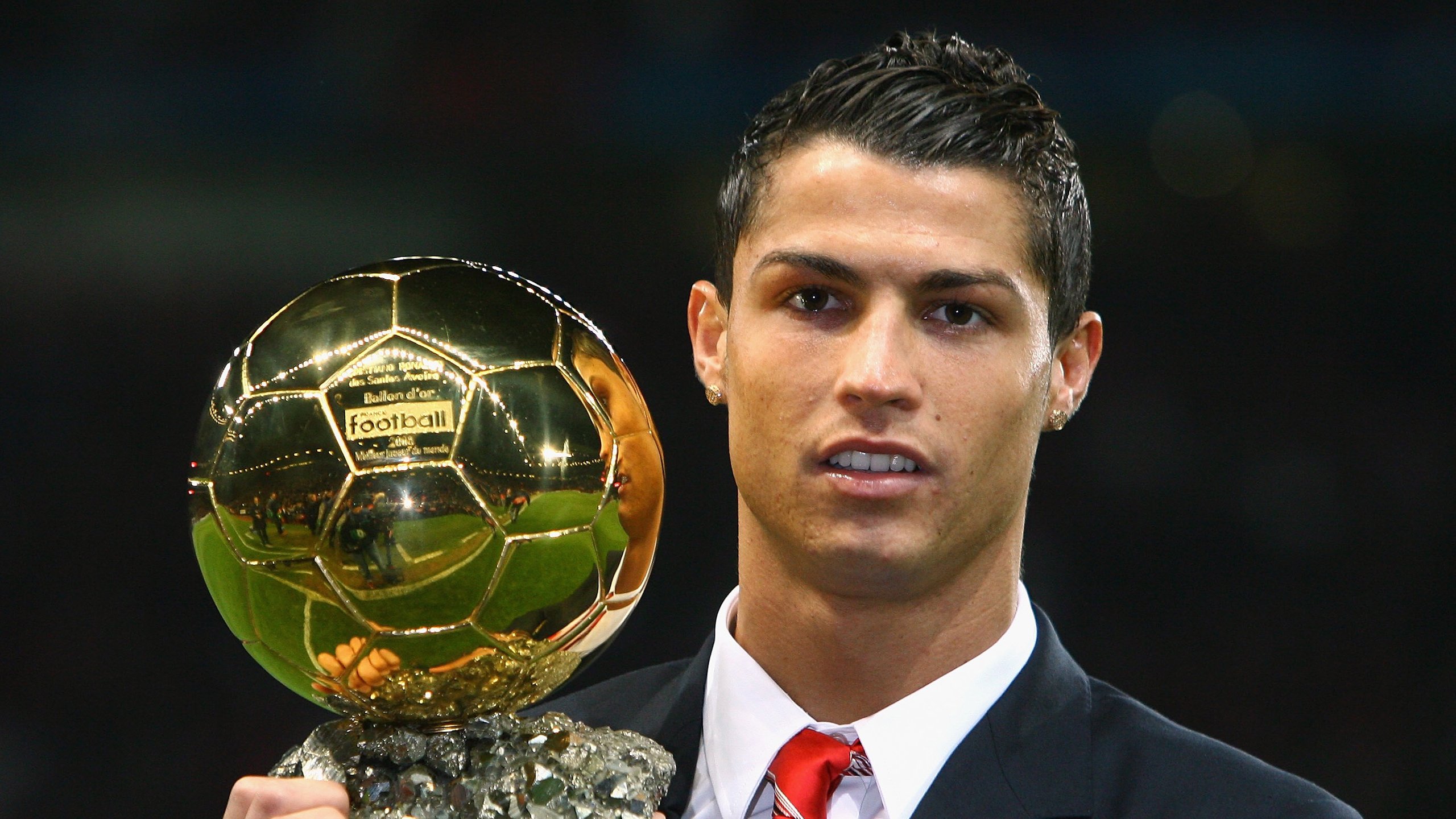 久违的冠军归属:那些难以忘怀的欧冠荣耀,欧冠冠军价值