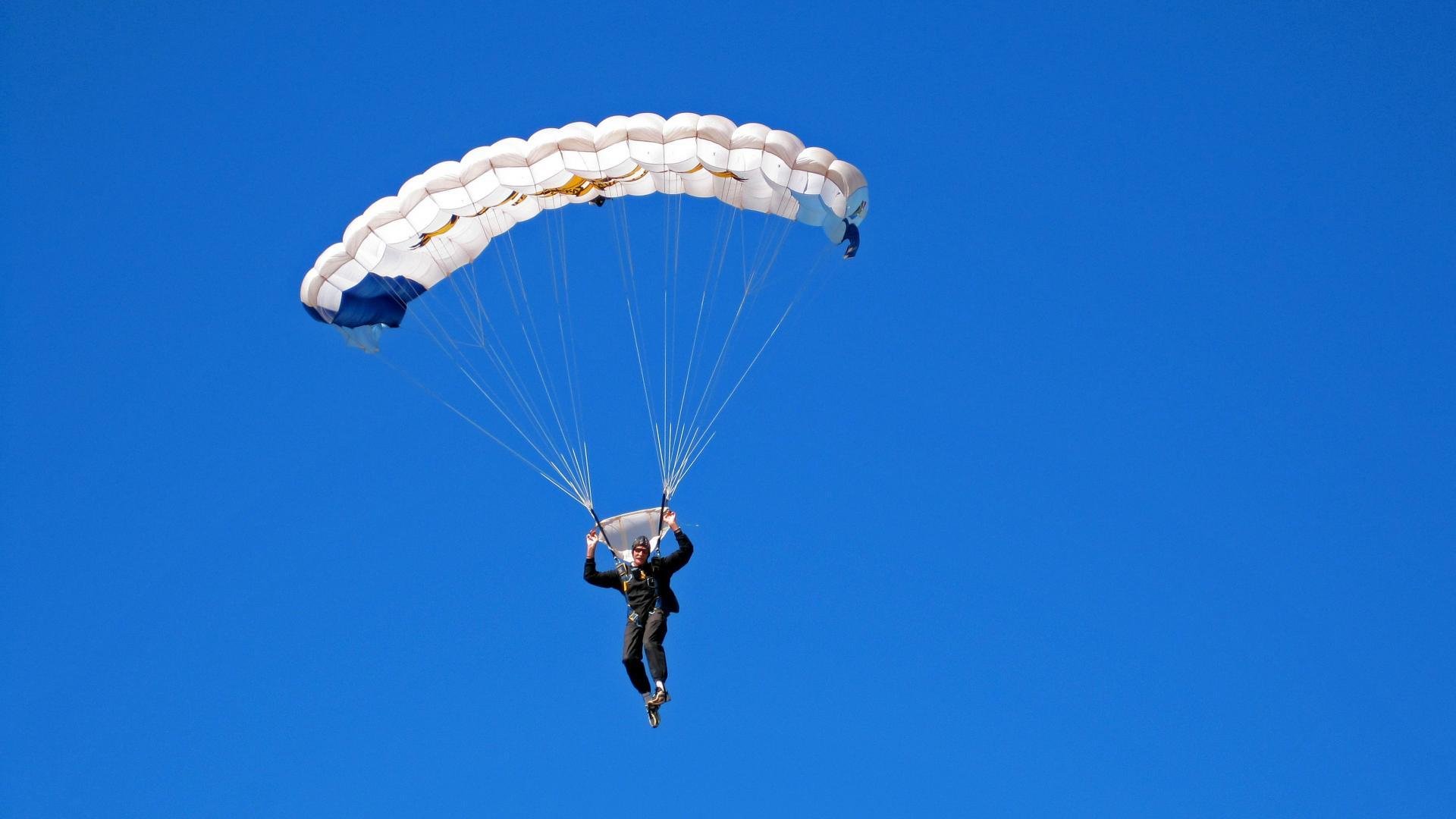 高光瞬间盘点：欧冠比赛中的绝杀绝技，欧冠名场面
